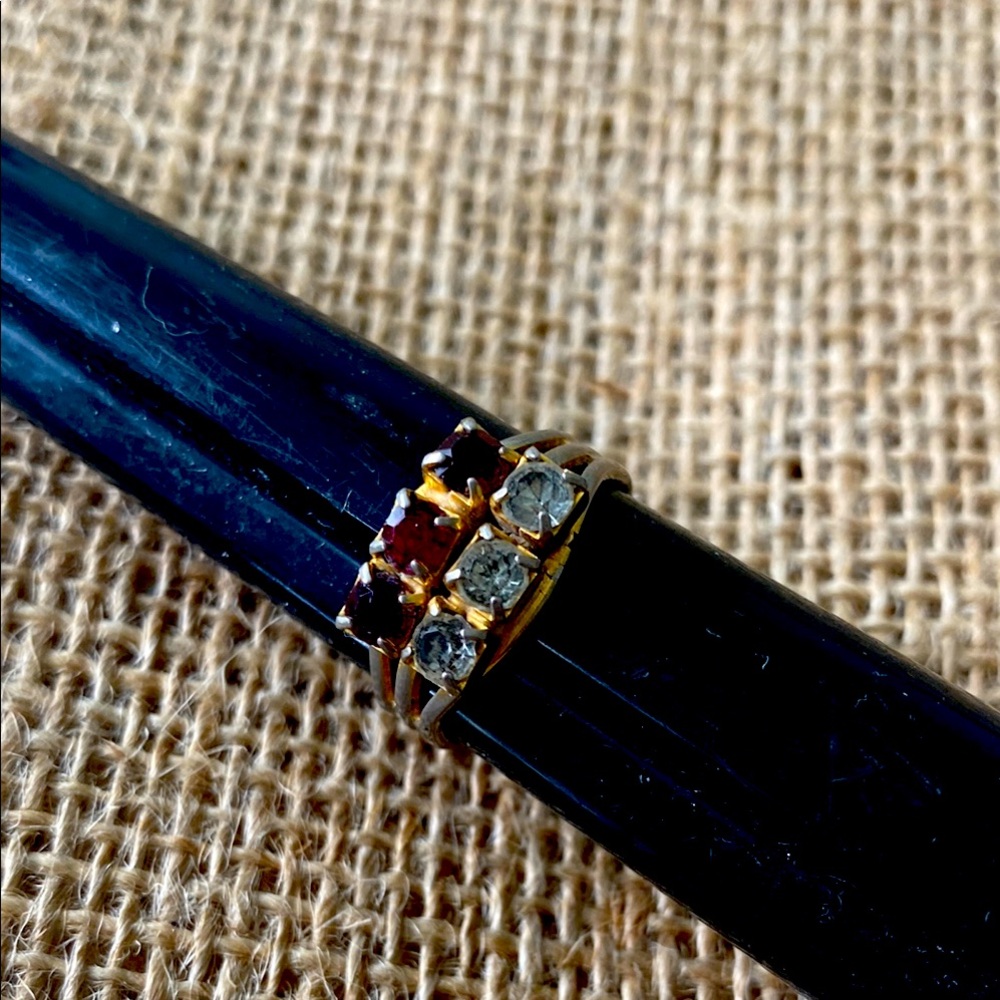 Elegant stone Ring antique size 8